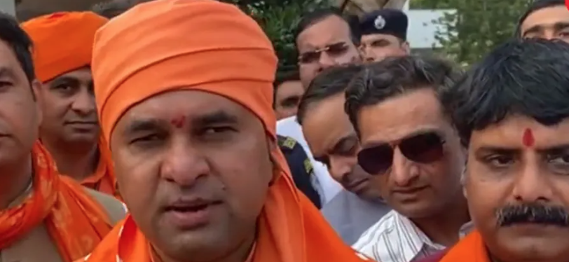 Baba Balaknath: राजस्थान के योगी, अपनी ही सरकार के खिलाफ चार घंटे धरने पर! कानून व्यवस्था की बदहाली पर विधायक की कार्रवाई