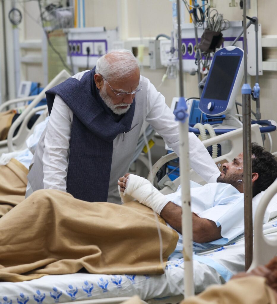 PM Modi Visit LNJP Hospital 