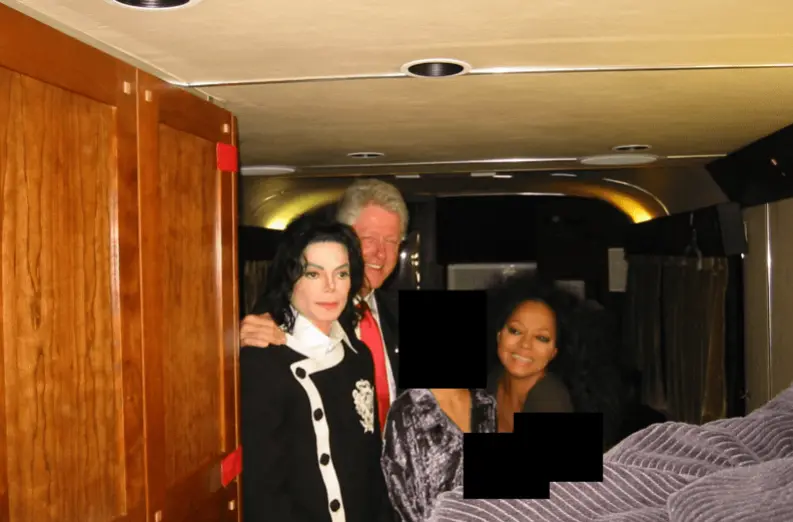 Epstein files Release जारी किए लाखों दस्तावेज Vaginal cream से लेकर Trump के Epstein Fashion Show बड़े दिग्गज Bill Clinton Michael jackson और भी आगे #EpsteinFiles #BreakingNews #USPolitics #EpsteinLibrary #GlobalNews #Justice #EpsteinFiles #USDOJ #Breaking