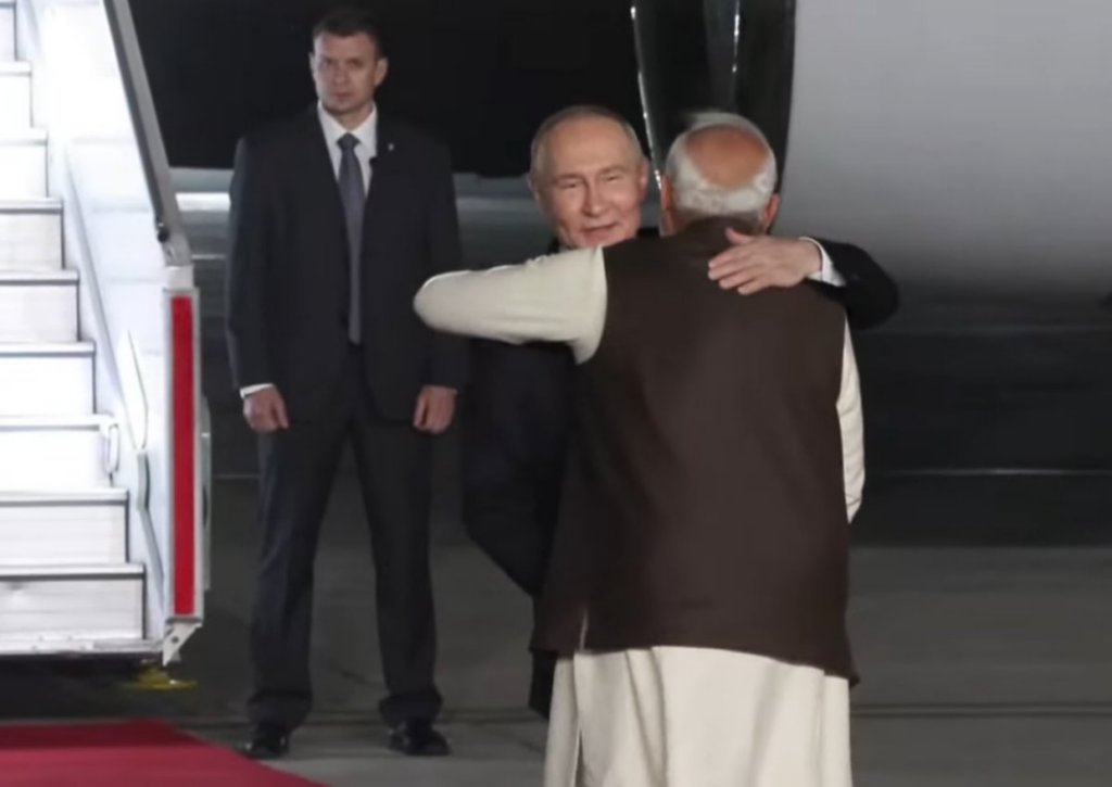Modi Putin Old Photo