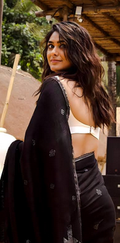 Mrunal Thakur Dhanush Dating Rumors