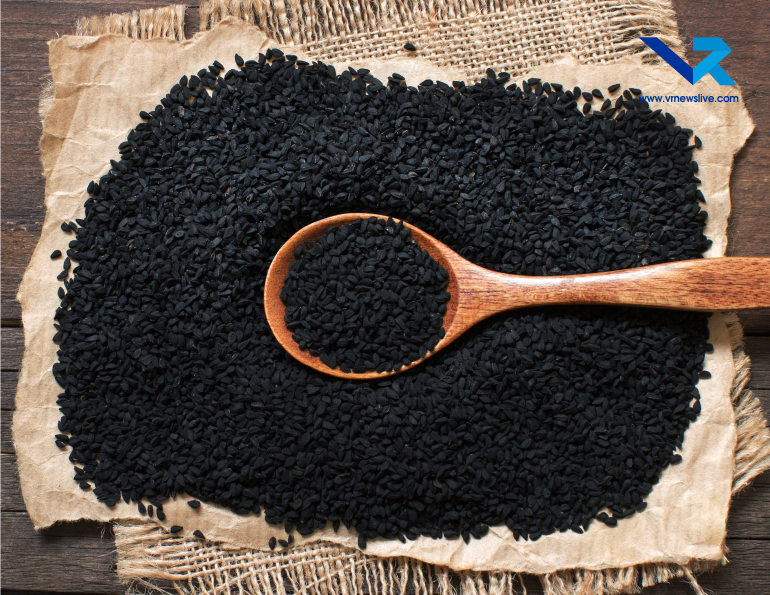 Chia Seeds vs Kalonji