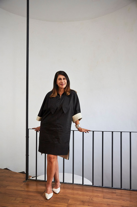 Women Interior Designer