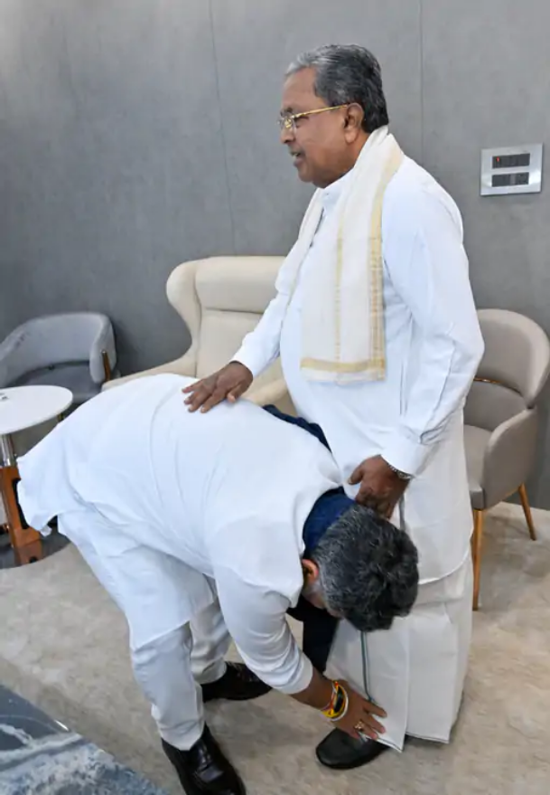 Siddaramaiah Resigns